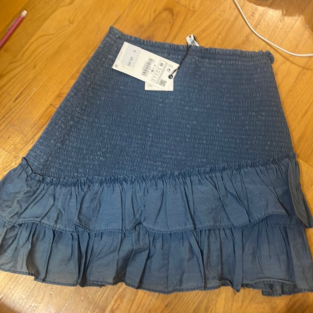 Zara skirt new with tags size medium